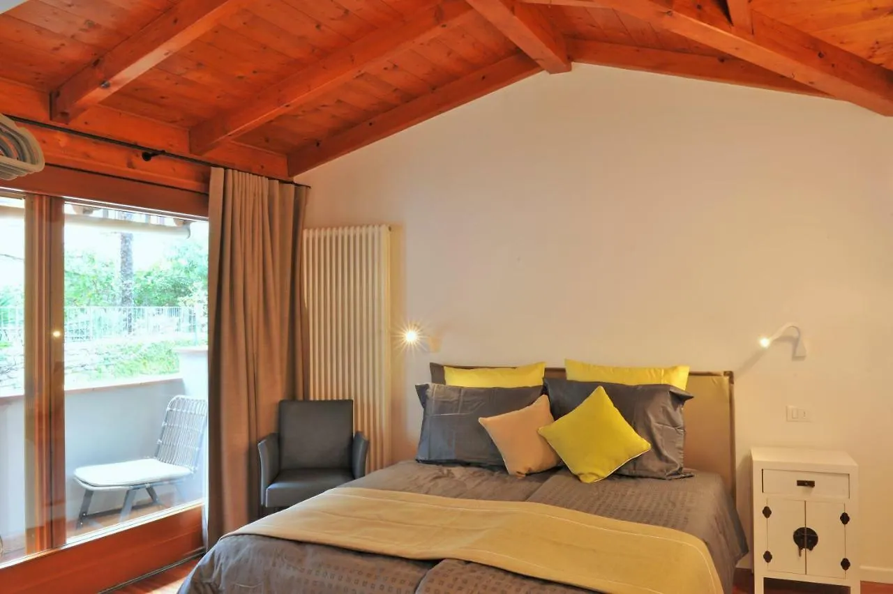 Apartment Bella Vacanza Limone Limone sul Garda Italy