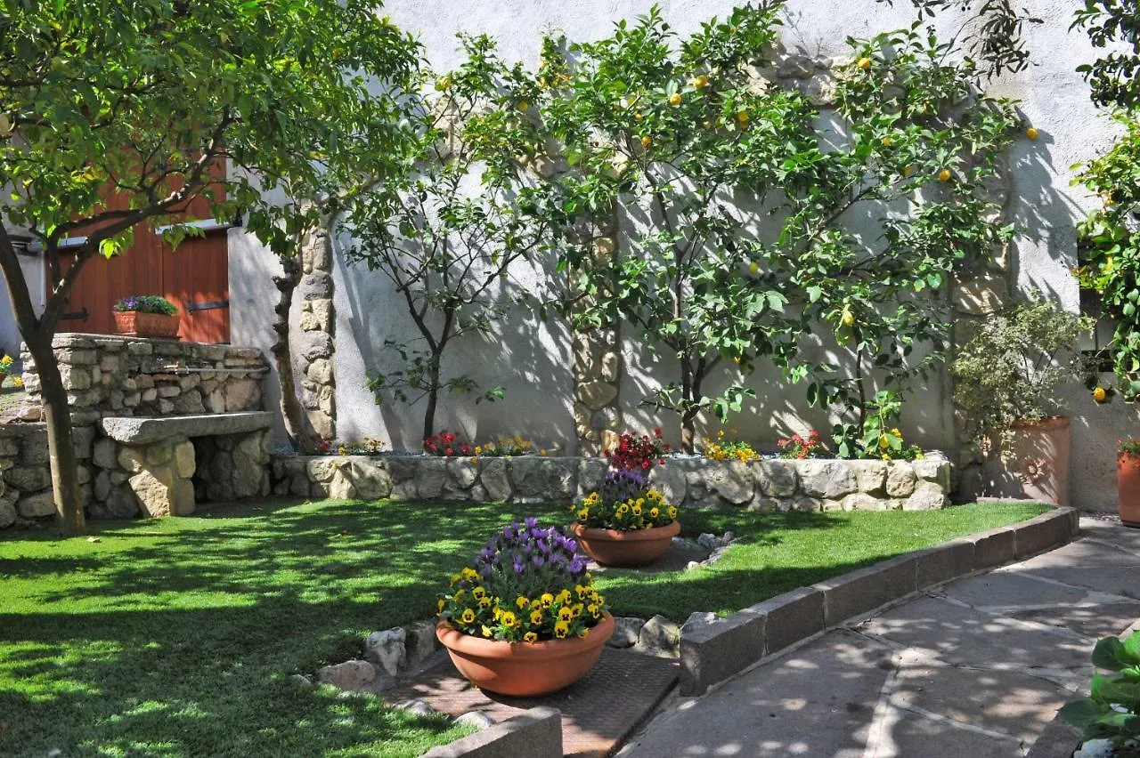 Bella Vacanza Limone Limone sul Garda Italy